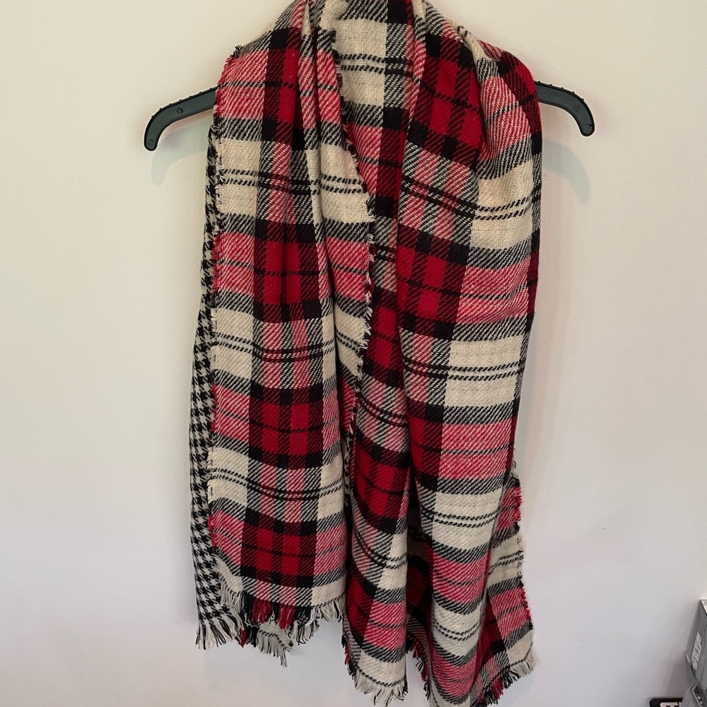 Steve Madden reversible Red and Black Checkered Scarf